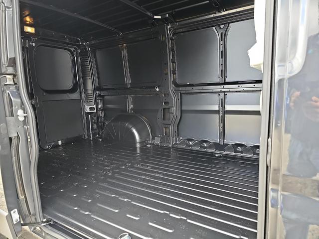 Opel Movano 30 L2H1 BlueHDI 120 Cargo 2.2 BlueHDI120 PDC hinten 