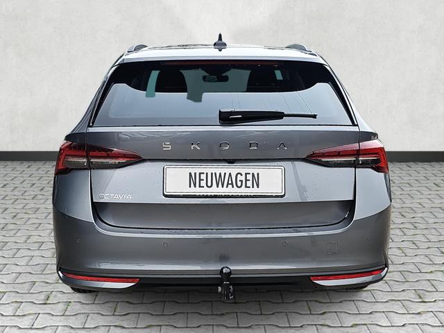 Skoda Octavia Combi 2.0 TDI 110 kW Selection DSG AHK / Kamera 