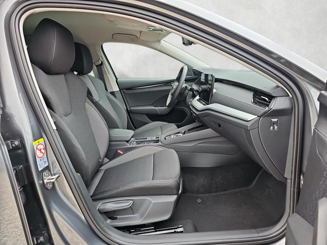 Skoda Octavia Combi 2.0 TDI 110 kW Selection DSG AHK / Kamera 