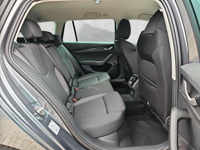 Skoda Octavia Combi 2.0 TDI 110 kW Selection DSG AHK / Kamera 
