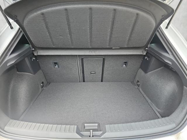 Cupra Leon 2.0 TSI 221 kW VZ DSG / el. Schiebed. Sennheiser 
