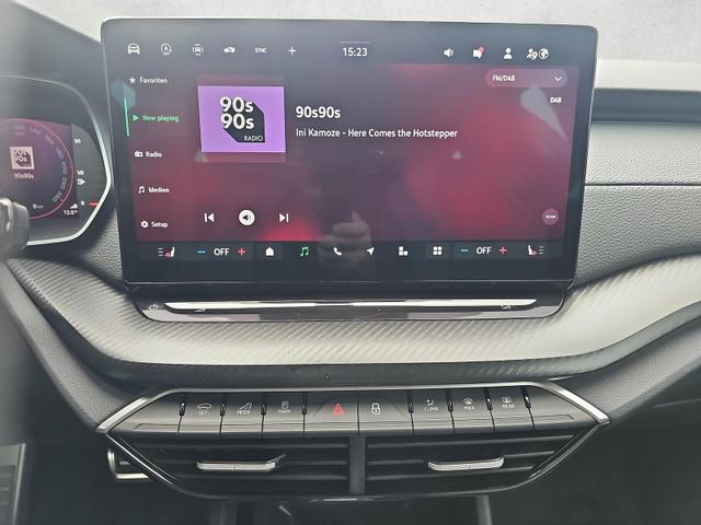 Skoda Octavia Combi 1.5 TSI mHEV 110 kW Sportline eTSI DSG Matrix Navi 