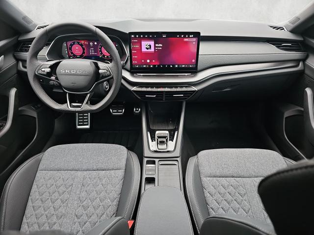 Skoda Octavia Combi 1.5 TSI mHEV 110 kW Sportline eTSI DSG Pano AHK 