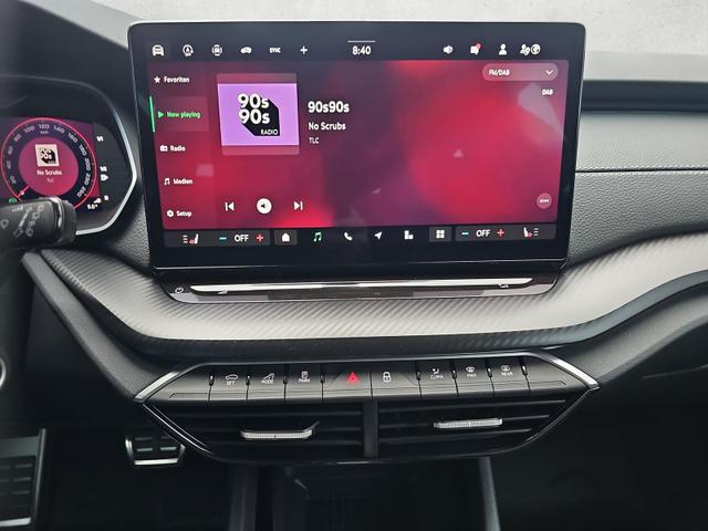 Skoda Octavia Combi 1.5 TSI mHEV 110 kW Sportline eTSI DSG Pano AHK 