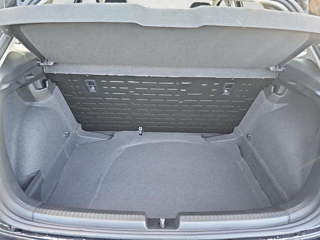 Volkswagen Polo Basis 1.0 / CarPlay AndroidAuto Begrenzer PDC 