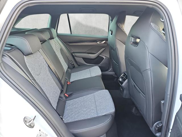 Skoda Octavia Combi 1.5 TSI mHEV 110 kW Sportline eTSI DSG Matrix AHK 