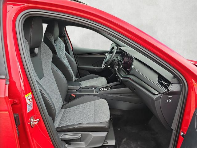Skoda Octavia Combi 1.5 TSI mHEV 110 kW Sportline eTSI DSG Pano AHK 
