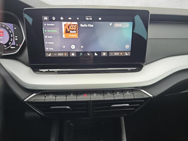 Skoda Octavia Combi 2.0 TDI 110 kW Selection DSG AHK / Kamera 