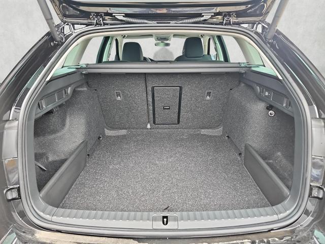 Skoda Octavia Combi 2.0 TDI 110 kW Selection DSG AHK / Kamera 