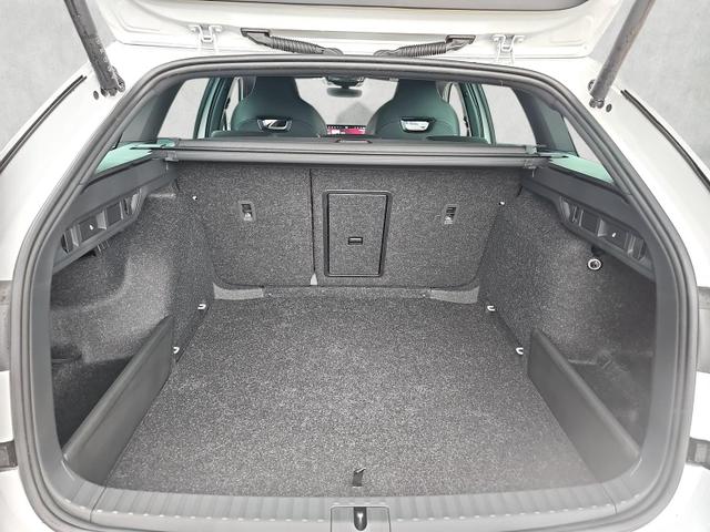 Skoda Octavia Combi 1.5 TSI mHEV 110 kW Sportline eTSI DSG Matrix Navi 