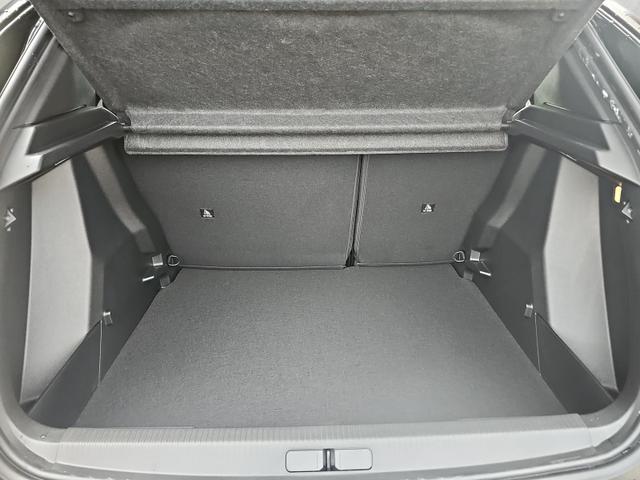 Peugeot 2008 Allure 1.2 PureTech / Mirrorscreen Tempom 