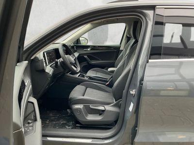 Volkswagen Tiguan 2.0 TDI 110 kW Elegance DSG IQ.Light / ACC AHK 