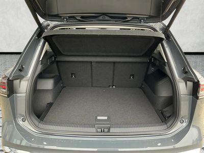 Volkswagen Tiguan 2.0 TDI 110 kW Elegance DSG IQ.Light / ACC AHK 