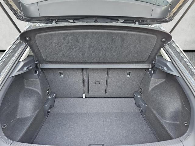 Volkswagen T-Roc Life 1.5 TSI DSG ACC Kamera Keyless AppCon 