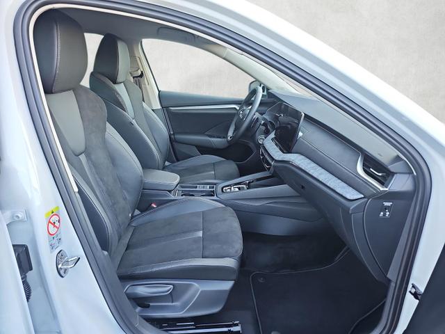 Skoda Octavia Combi 2.0 TDI 110 kW Selection DSG Navi ACC AHK 