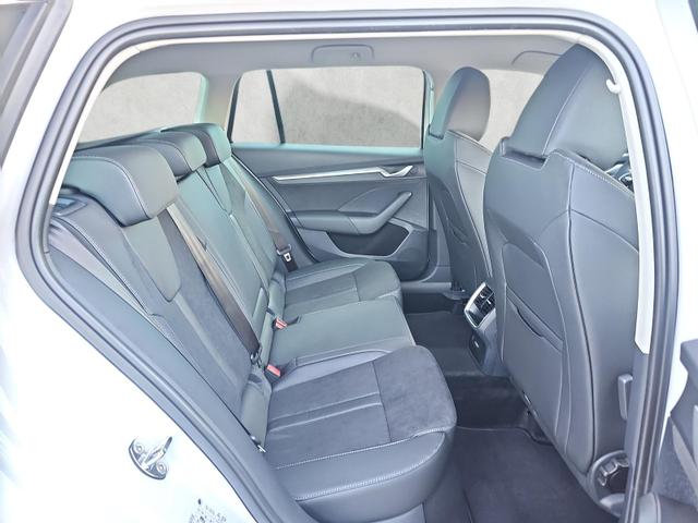 Skoda Octavia Combi 2.0 TDI 110 kW Selection DSG Navi ACC AHK 