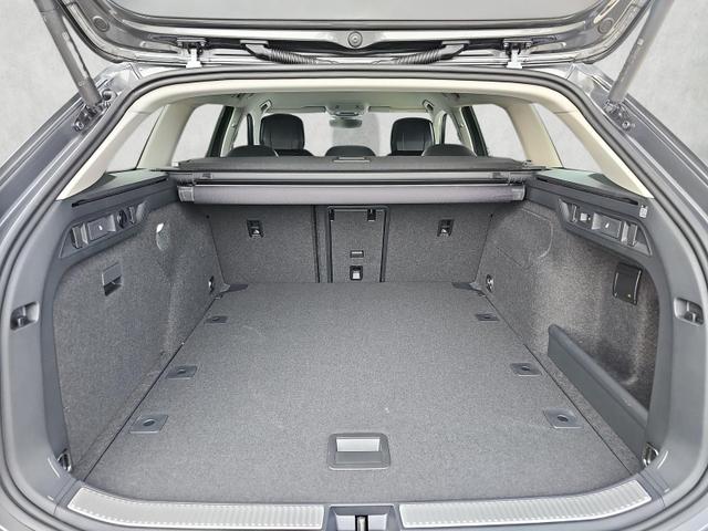 Volkswagen Passat Variant 2.0 TDI 110 kW Elegance DSG IQ.Light AHK 