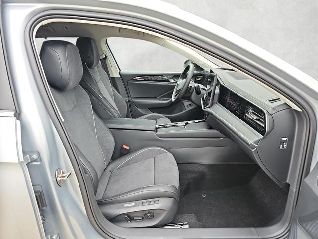 Volkswagen Passat Variant 2.0 TDI 110 kW Elegance DSG IQ.Light AHK 