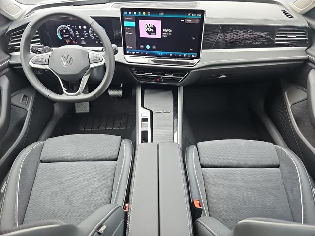 Volkswagen Passat Variant 2.0 TDI 110 kW Elegance DSG IQ.Light AHK 