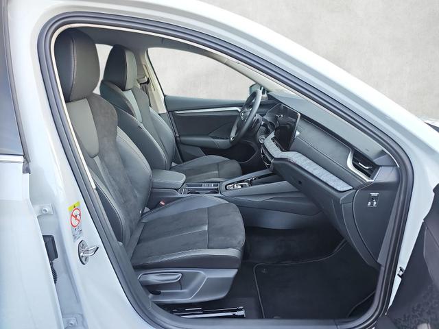 Skoda Octavia Combi 2.0 TDI 110 kW Selection DSG Navi Kessy 