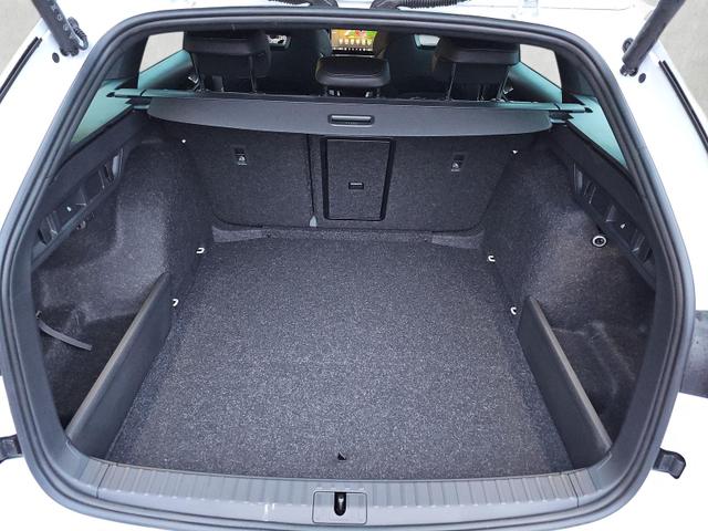 Skoda Octavia Combi 1.5 TSI mHEV 110 kW Sportline eTSI DSG Matrix 4JGa 