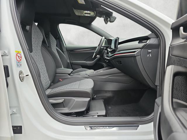 Skoda Octavia Combi 1.5 TSI mHEV 110 kW Sportline eTSI DSG Pano AHK 