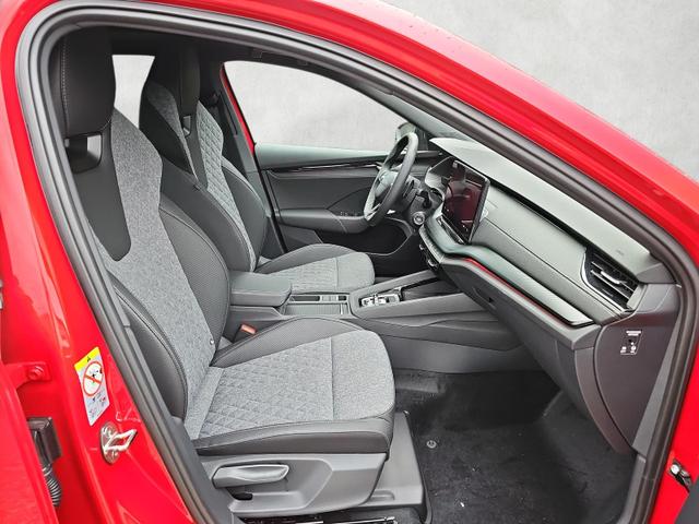 Skoda Octavia Combi 1.5 TSI mHEV 110 kW Sportline eTSI DSG Pano AHK 