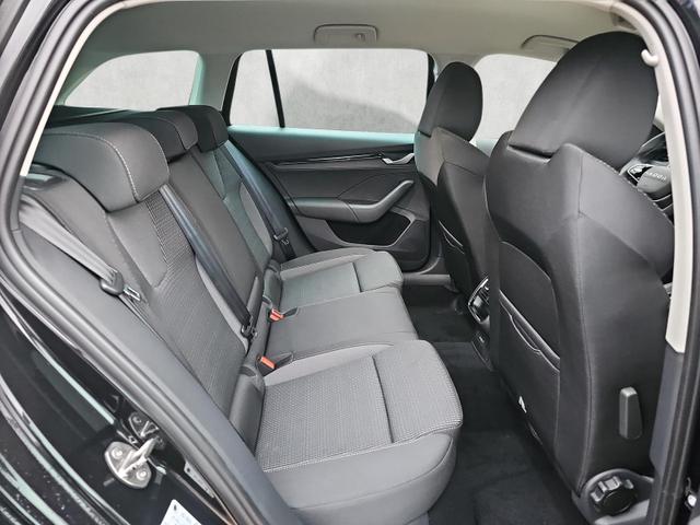 Skoda Octavia Combi 1.5 TSI mHEV 110 kW Selection eTSI DSG Navi AHK 