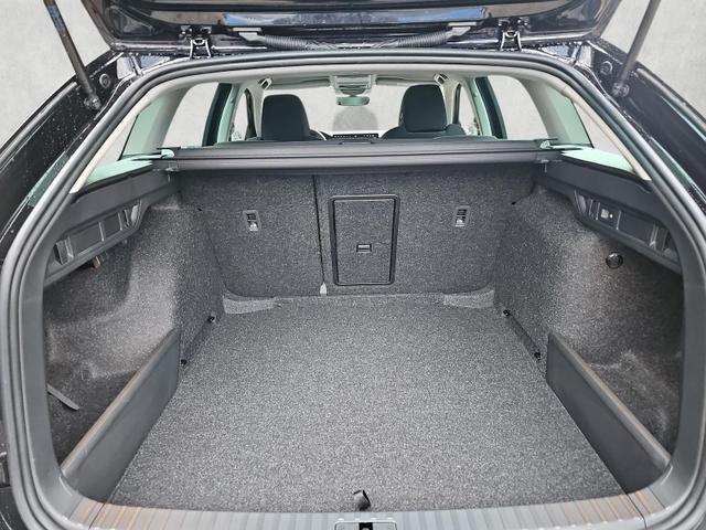 Skoda Octavia Combi 1.5 TSI mHEV 110 kW Selection eTSI DSG Navi AHK 