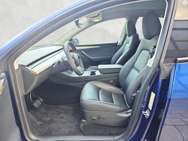 Tesla Model Y Long Range 19 Zoll Gemini 