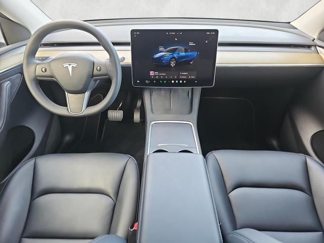 Tesla Model Y Long Range 19 Zoll Gemini 