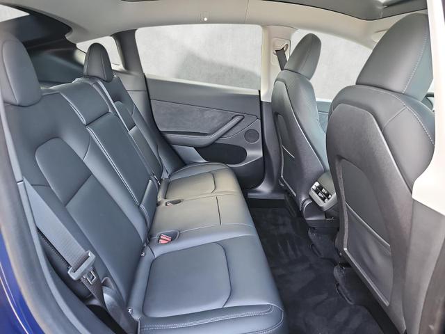 Tesla Model Y Long Range 19 Zoll Gemini 