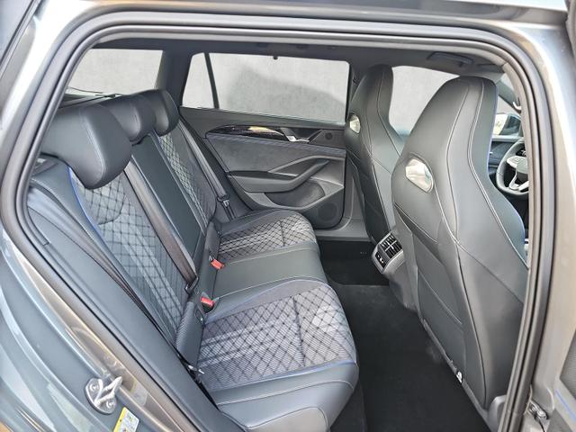 Volkswagen Passat Variant 2.0 TDI 142 kW 4Motion R-Line DSG 4M Matrix AHK 