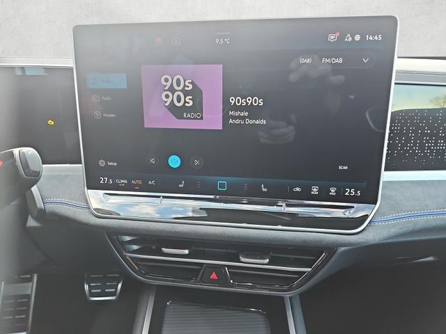 Volkswagen Passat Variant 2.0 TDI 142 kW 4Motion R-Line DSG 4M Matrix AHK 