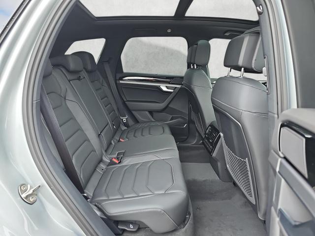 Volkswagen Touareg 3.0 TDI 210 kW 4Motion R-Line V6 / AHK Pano 