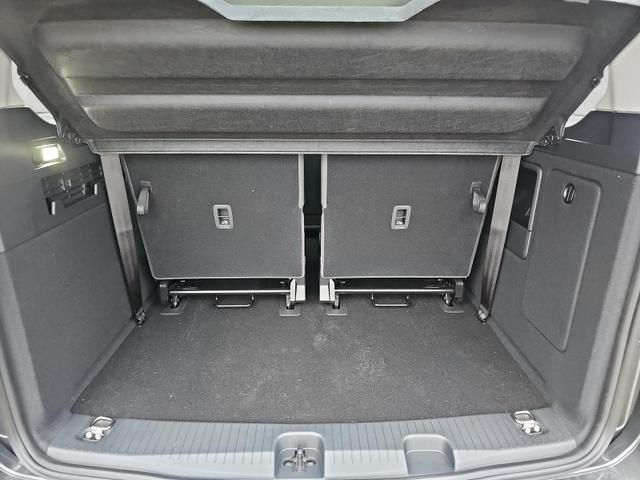 Volkswagen Caddy Maxi Basis 1.5 TSI DSG 7-Sitzer / AppCon AHK 