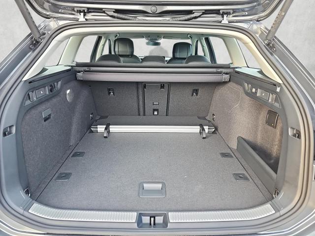 Volkswagen Passat Variant 2.0 TDI 110 kW Elegance DSG IQ.Light AHK 