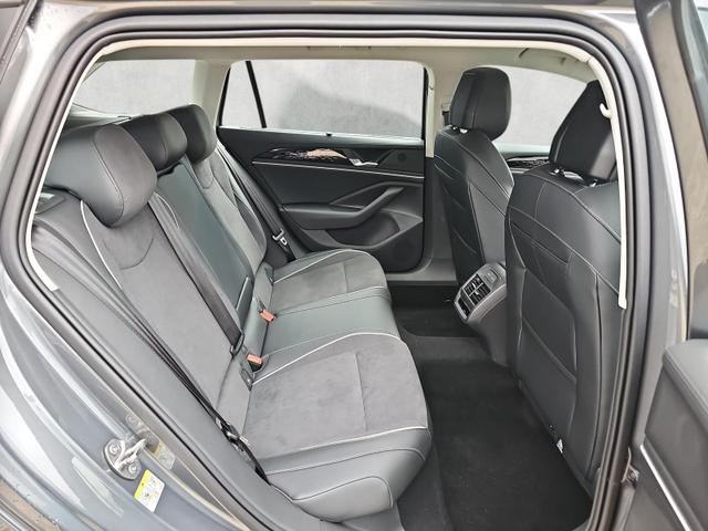 Volkswagen Passat Variant 2.0 TDI 110 kW Elegance DSG IQ.Light AHK 