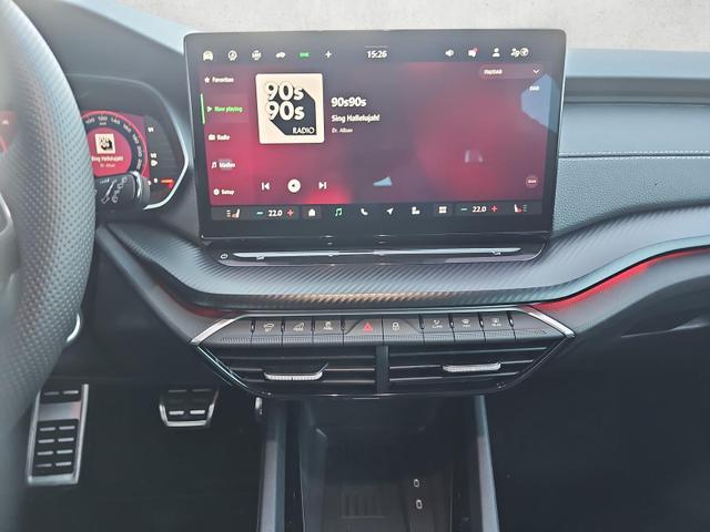 Skoda Octavia Combi 1.5 TSI mHEV 110 kW Sportline eTSI DSG Pano AHK 