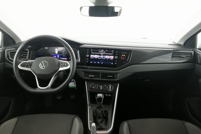 Volkswagen Polo LIFE 1.0 TSI / LED AppConnect&AppleCarPla 