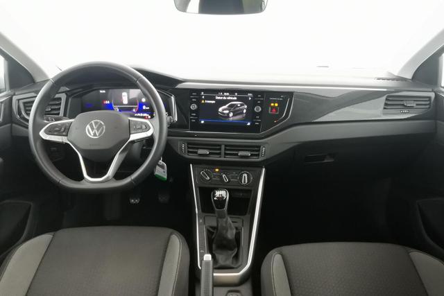 Volkswagen Polo LIFE 1.0 TSI / LED AppConnect&AppleCarPla 