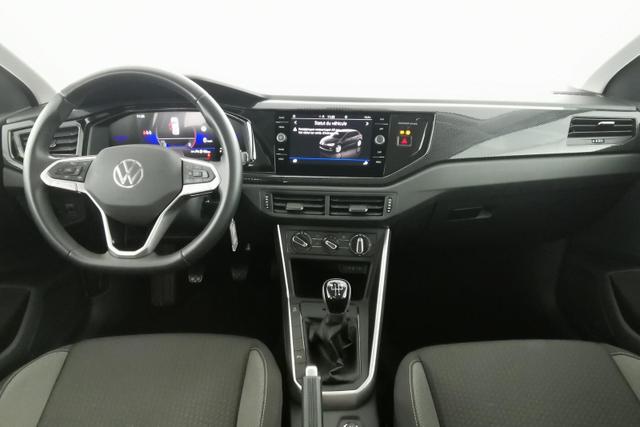 Volkswagen Polo LIFE 1.0 TSI / LED AppConnect&AppleCarPla 