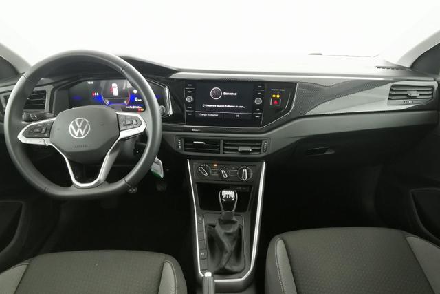 Volkswagen Polo LIFE 1.0 TSI / LED AppConnect&AppleCarPla 