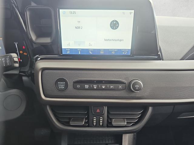 Ford Tourneo Courier Titanium 1.0 EB Autom. / AHK 