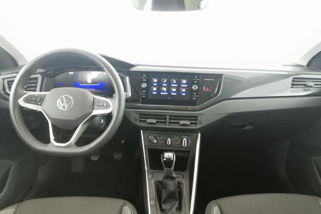 Volkswagen Polo LIFE 1.0 TSI / LED AppConnect&AppleCarPla 