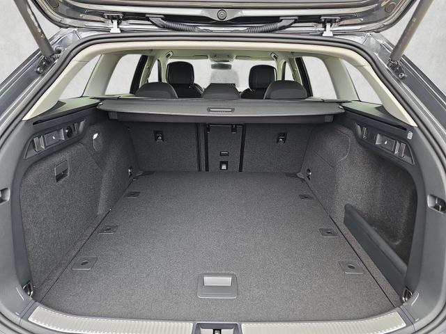 Skoda Superb Combi 2.0 TDI 110 kW Selection DSG 4J.Gar Kessy 360G 