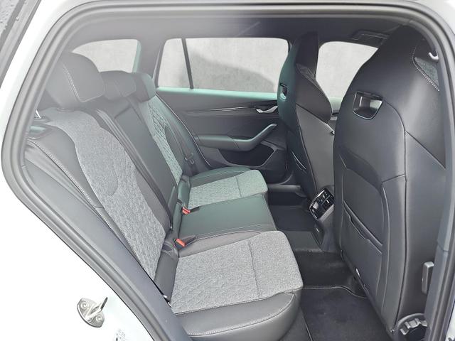 Skoda Octavia Combi 2.0 TSI 150 kW 4x4 Sportline DSG / Matrix 