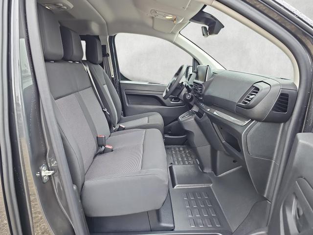 Opel Vivaro Kombi XL 2.2 Diesel Autom. 9-Si. Navi AHK 