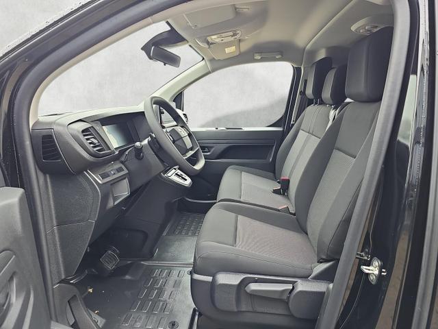 Opel Vivaro Kombi XL 2.2 Diesel Autom. 9-Si. Navi AHK 