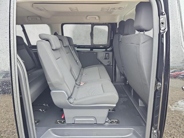 Opel Vivaro Kombi XL 2.2 Diesel Autom. 9-Si. Navi AHK 